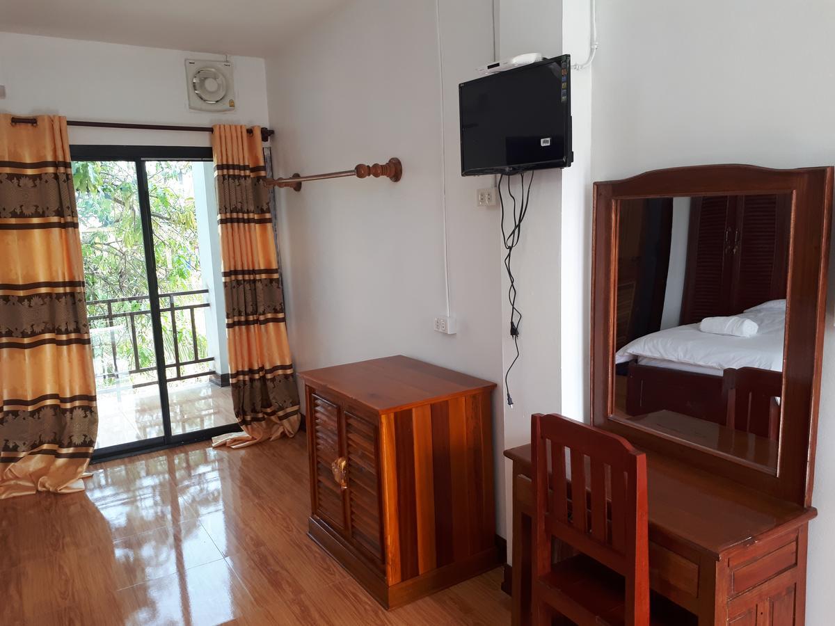 Alisona Hostel Ванг-В'єнг Екстер'єр фото